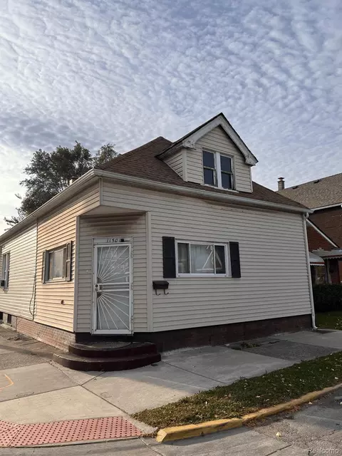 11501 Lumpkin St, Hamtramck, MI 48212