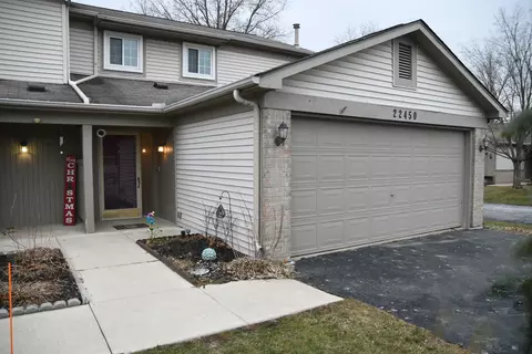 22450 Silver Creek Dr, Woodhaven, MI 48183