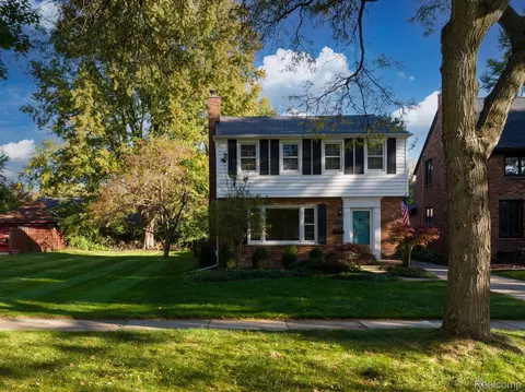 4436 Arlington Dr, Royal Oak, MI 48073