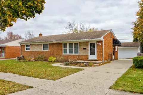 34049 Tawas Trl, Westland, MI 48185