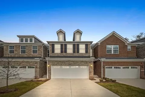 1442 Superior Dr, Milford, MI 48381