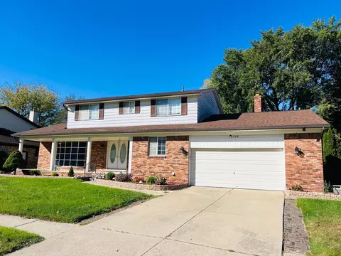 47425 Westlake Dr, Shelby Township, MI 48315