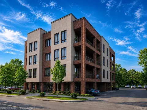 120 E Cady St, Northville, MI 48167