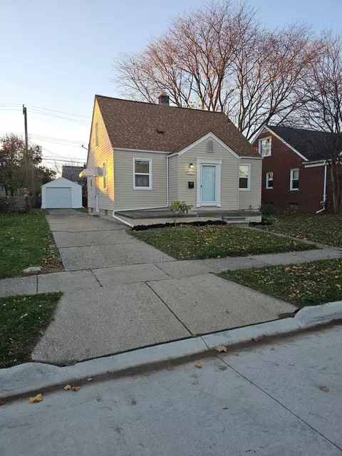 22413 Nevada Ave, Eastpointe, MI 48021