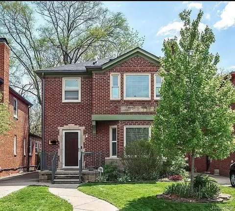 18416 Birchcrest Dr, Detroit, MI 48221