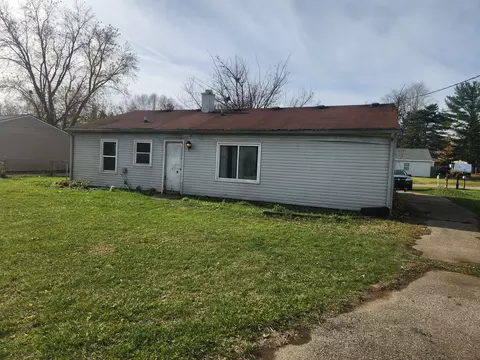 3717 Queensbury Rd, Orion, MI 48359