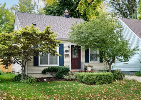 1873 Cole St, Birmingham, MI 48009