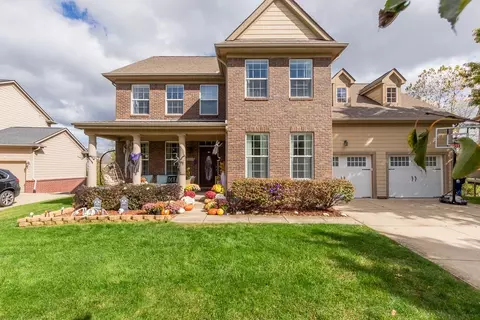 51230 Upland View St, Canton, MI 48188
