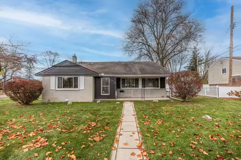 31505 Hees St, Livonia, MI 48150