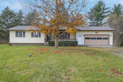 11423 Delmar Dr, Deerfield, MI 48430