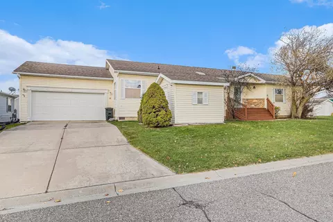 11166 Chestnut Run, Green Oak, MI 48178