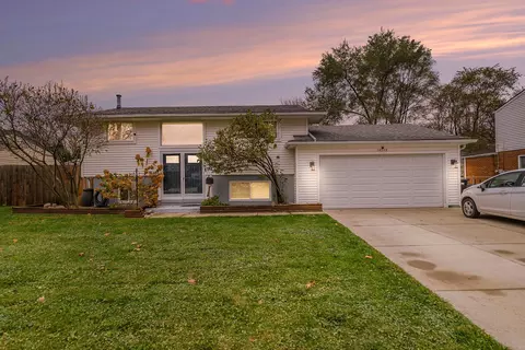 38549 Trafalgar Way, Sterling Heights, MI 48312