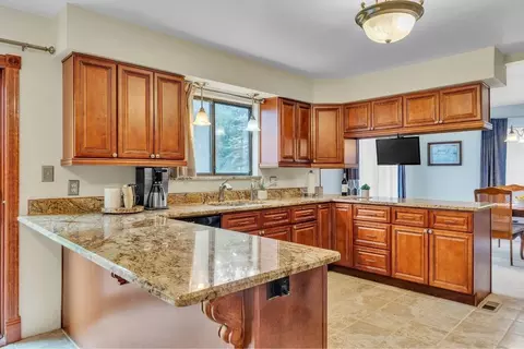 9111 Ray Rd, Argentine, MI 48436