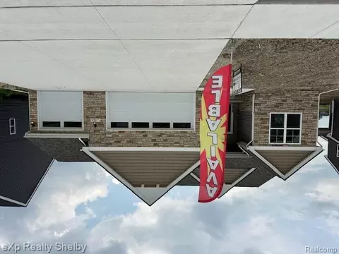 52600 Wellington Valley Dr, Macomb, MI 48042