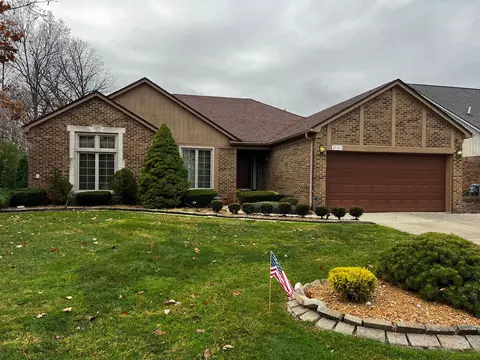 40363 Denbigh Dr, Sterling Heights, MI 48310