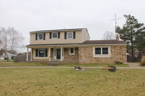 5385 Fairview Dr, Grand Blanc, MI 48439