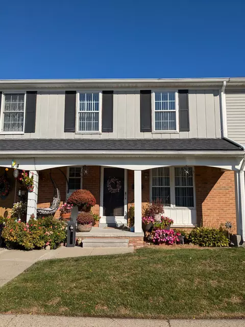 36844 Park Place Dr, Sterling Heights, MI 48310