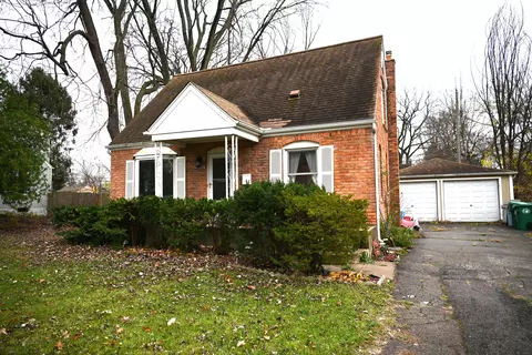 31913 Sheridan St, Garden City, MI 48135