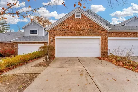 4275 Pine Rdg, Ann Arbor, MI 48105