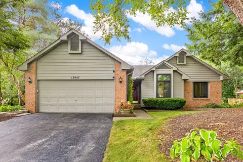 12457 Windcliff Dr, Springfield, MI 48350