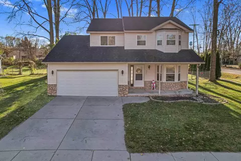 661 Townsend Ct, Algonac, MI 48001