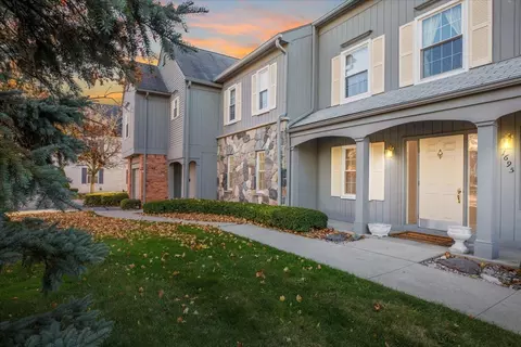 1695 Huntington Park #A, Rochester Hills, MI 48309