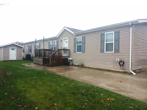 146 Meadow Ln, Port Huron, MI 48060