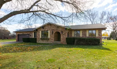 2291 Major Cir, Davison, MI 48423
