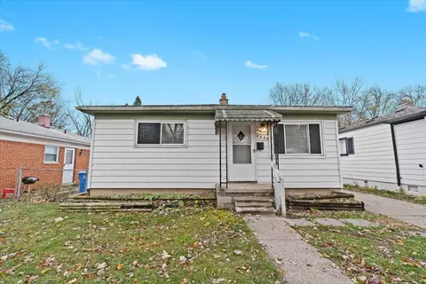 4639 Edgewood St, Dearborn Heights, MI 48125