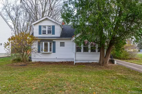 15410 Marilyn Ave, Plymouth, MI 48170
