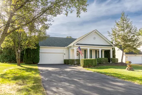 7836 Howard St, Whitmore Lake, MI 48189