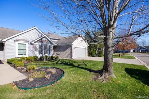 7282 Green Meadow Ln, Canton, MI 48187