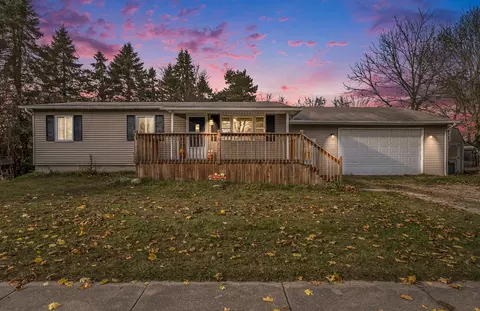 807 N Cass Ave, Vassar, MI 48768