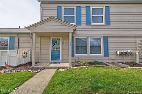 2765 Fox Hollow Crt Ct, Orion, MI 48360