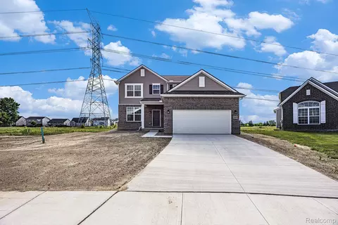 71464 Dolores Dr, Bruce Township, MI 48065