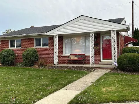 30640 Whittier Ave, Madison Heights, MI 48071