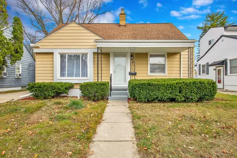 275 Pioneer Dr, Pontiac, MI 48341