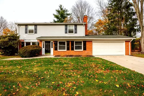 34156 Banbury St, Farmington Hills, MI 48331