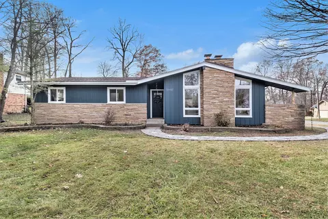 5987 Kingfisher Ln, Independence, MI 48346