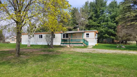 5414 Southampton Dr, Elba, MI 48446