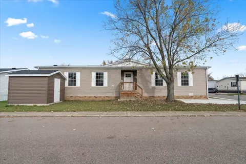 13915 Washington Dr, Plymouth, MI 48170