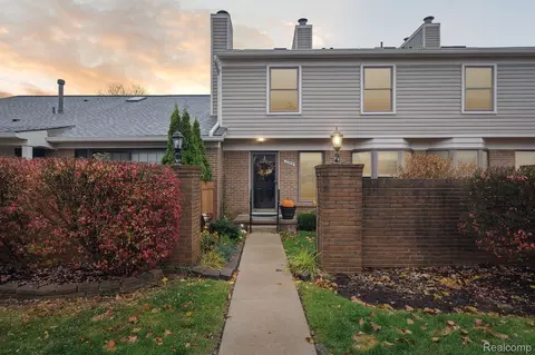 22379 Peachtree, Novi, MI 48375
