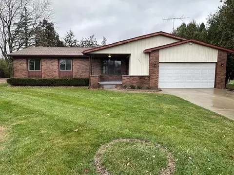 2201 Nandi Hills Trl, Flint, MI 48473