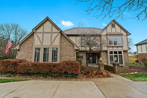 42399 Bradner Rd, Northville, MI 48168