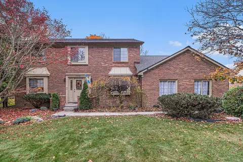 25309 Bridlepath Ln, Farmington Hills, MI 48335