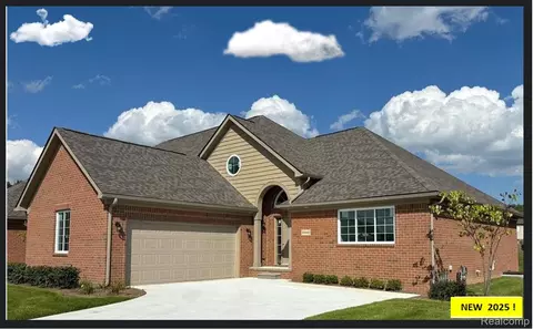 49673 Manistee Dr, Chesterfield, MI 48047