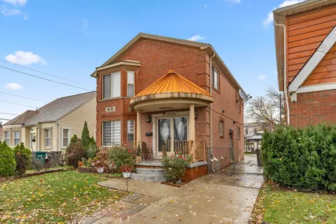 6648 Yinger Ave, Dearborn, MI 48126