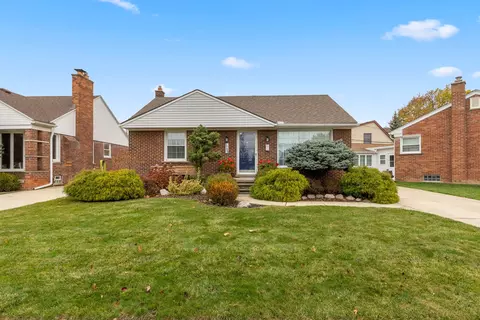 1789 Sherwood Crt Ct, Dearborn, MI 48124