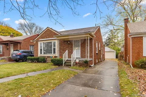 9570 Grayfield, Redford, MI 48239