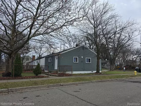 93 E Colgate Ave, Pontiac, MI 48340
